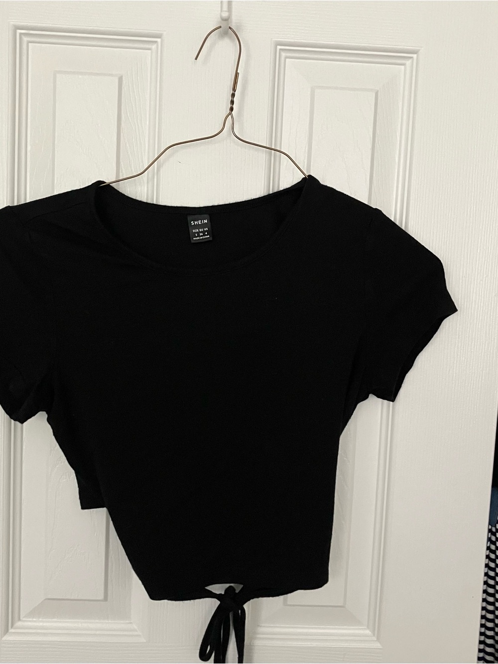Black Cropped Backless Tie Hem Top